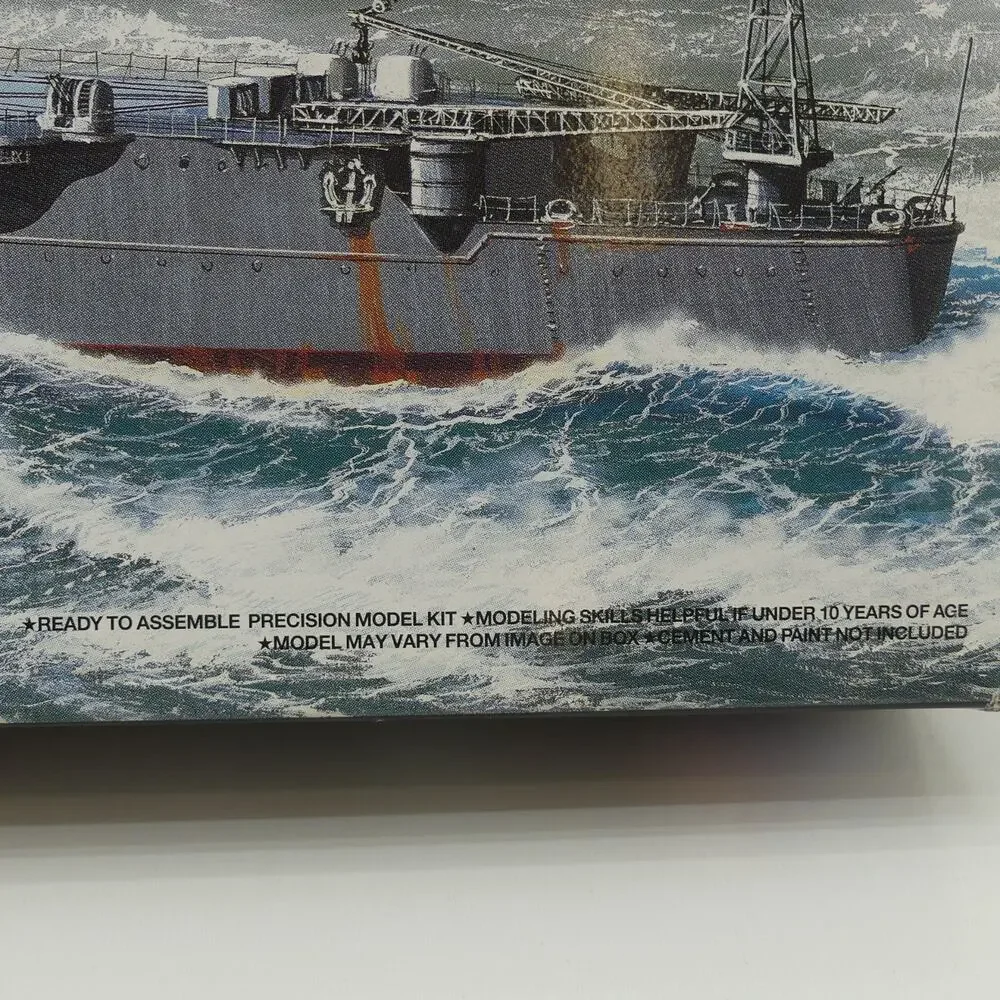 Tamiya 1/350 Japanese Battleship Yamato Model Kit 78030 Open Box New WWII